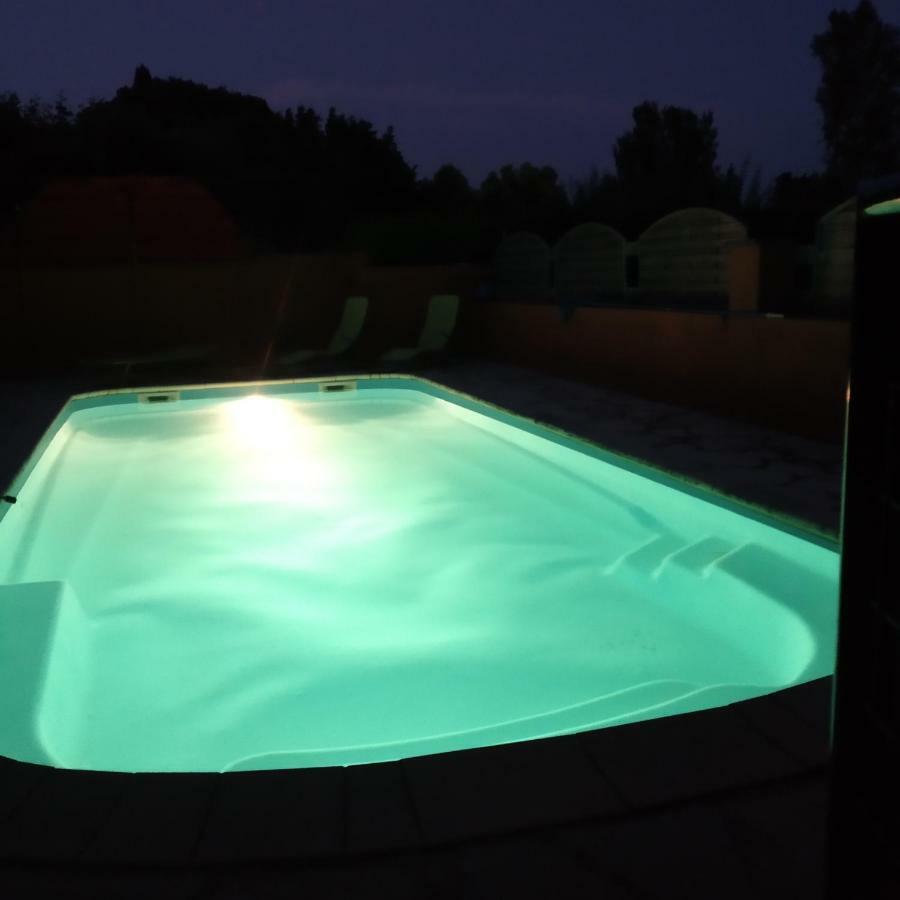 Mas De La Grave Bed & Breakfast Althen-des-Paluds Exterior photo